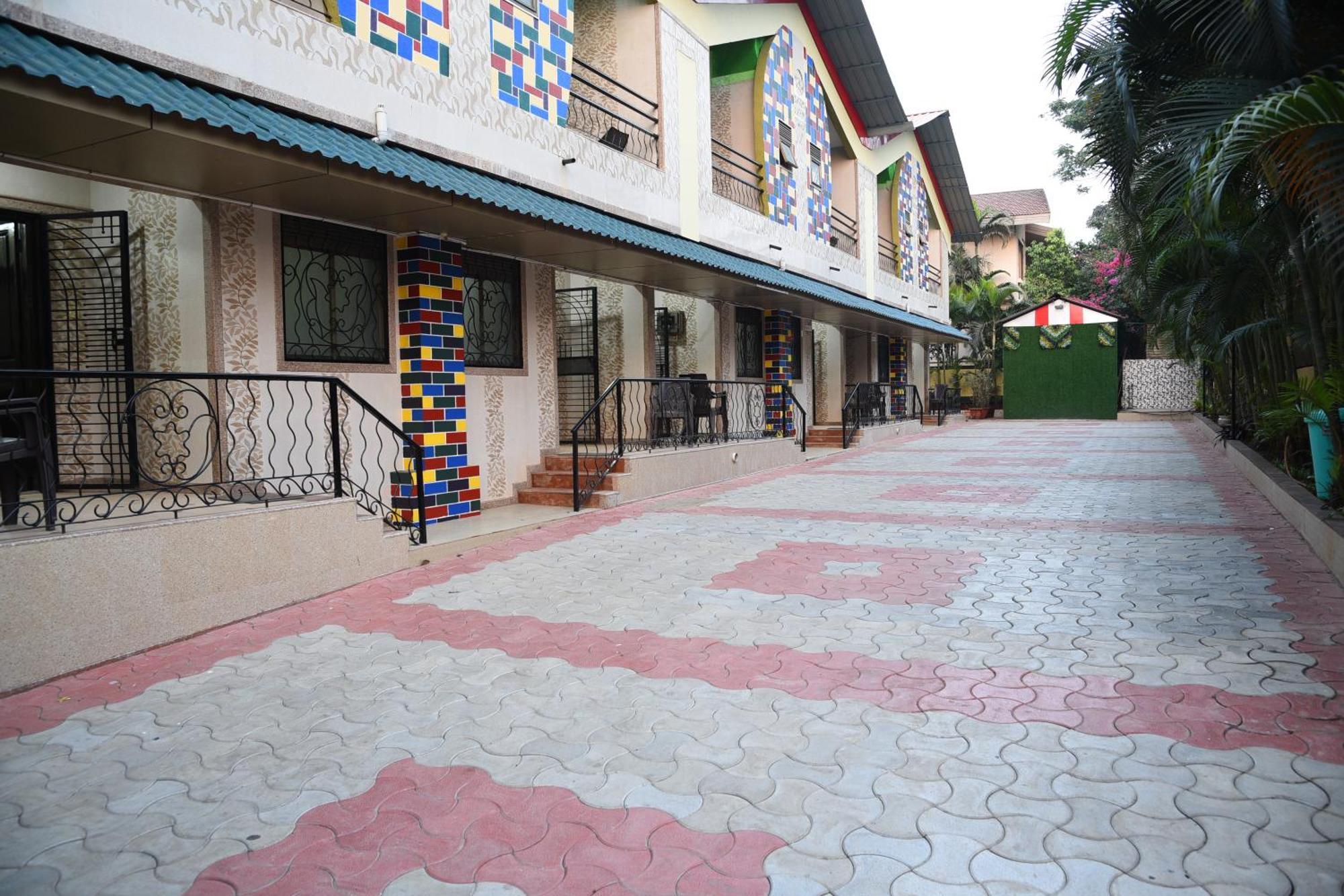 Aroma Villas Lonavala Exterior photo
